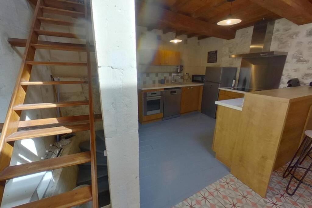 Ferienwohnung Maison De Charme Dans Le Centre Historique , Wifi Clim 6 Pers Calme Et Confort Arles Exterior foto