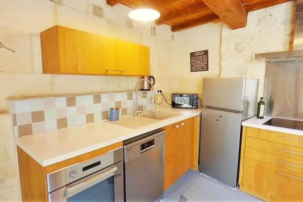 Ferienwohnung Maison De Charme Dans Le Centre Historique , Wifi Clim 6 Pers Calme Et Confort Arles Exterior foto
